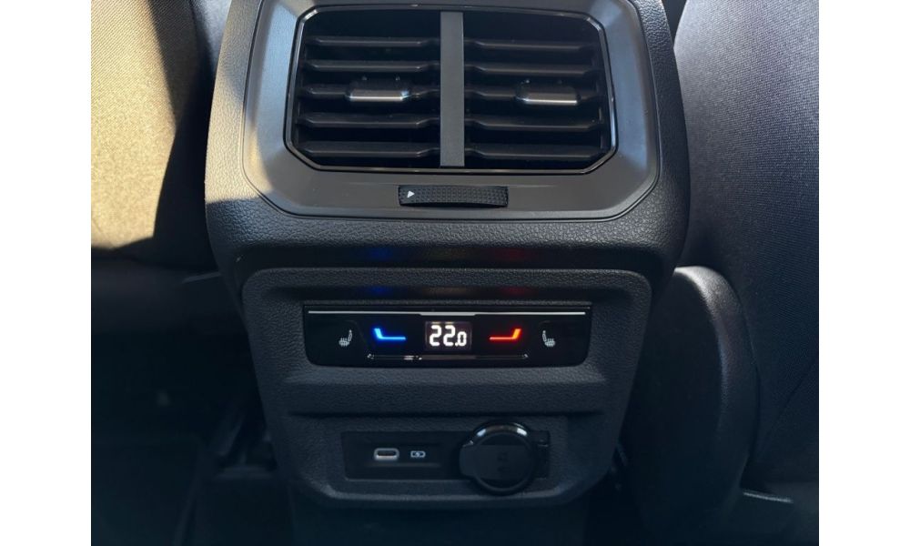 242872