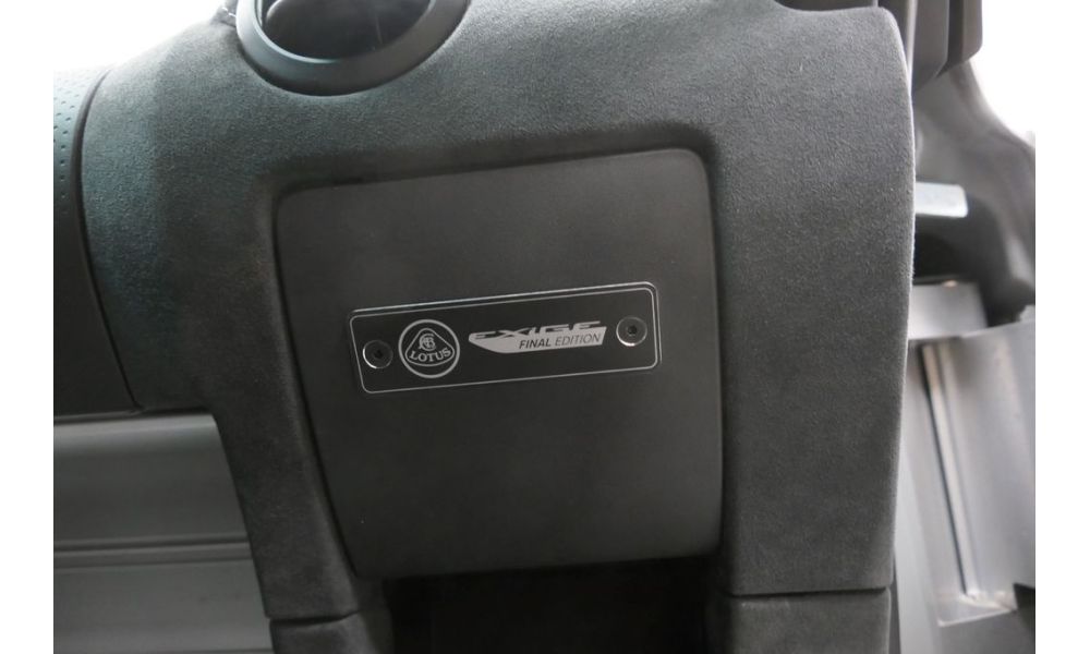 678017