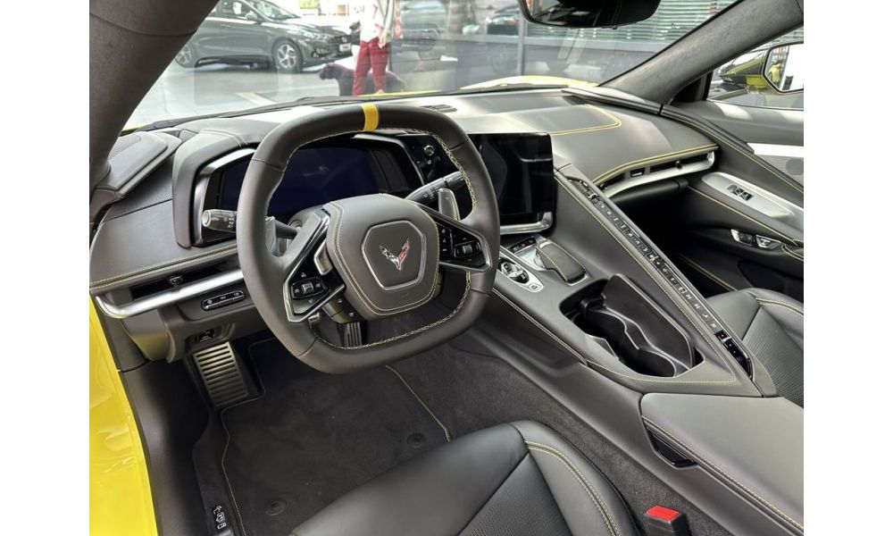 943687