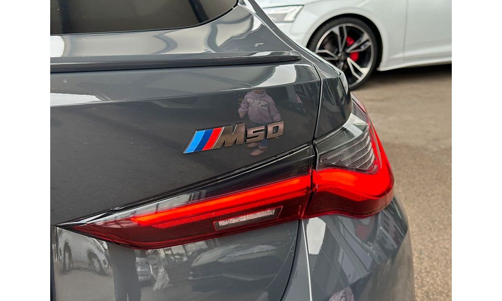 223118
