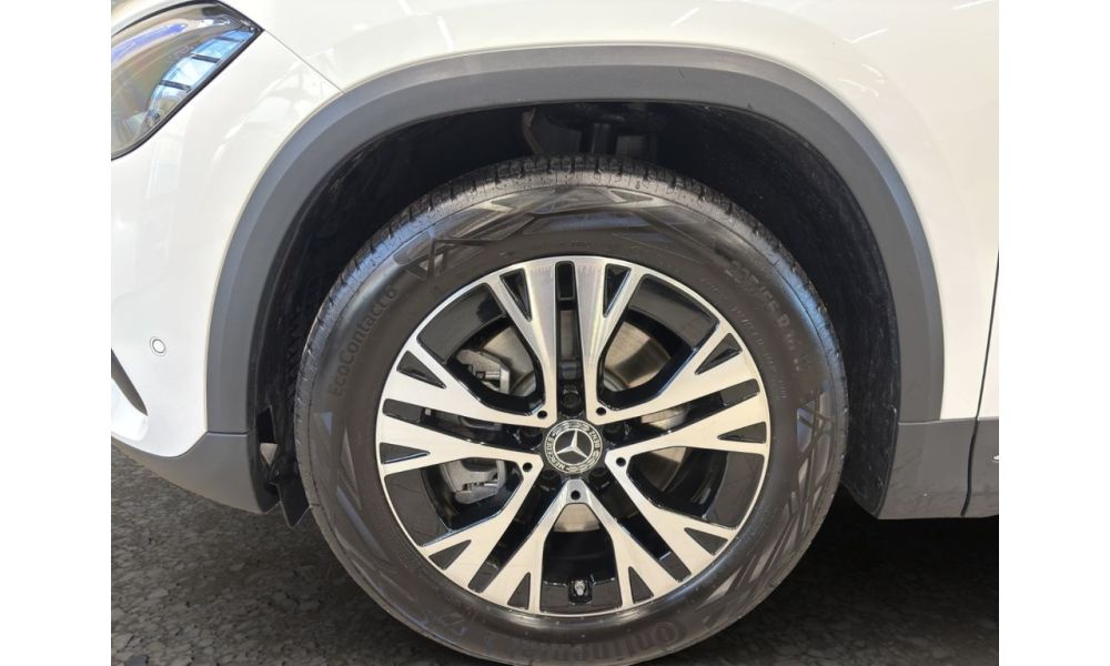 308581