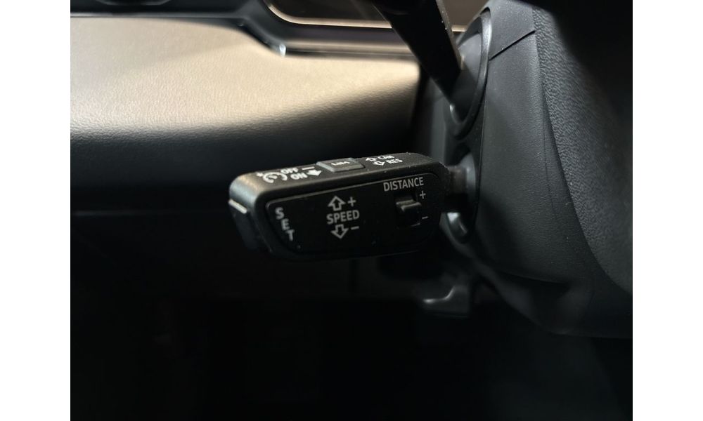426483