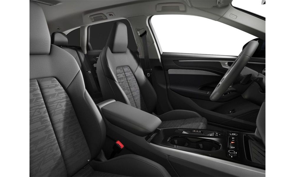 833773