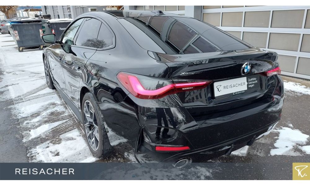 349028