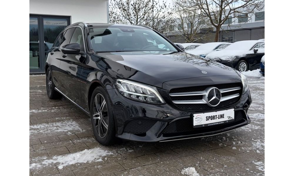 872359