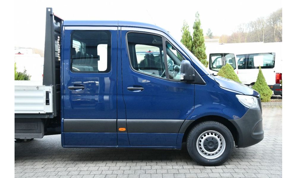 262930