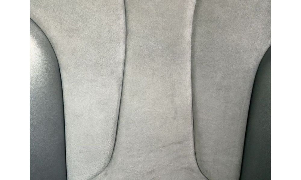 744375