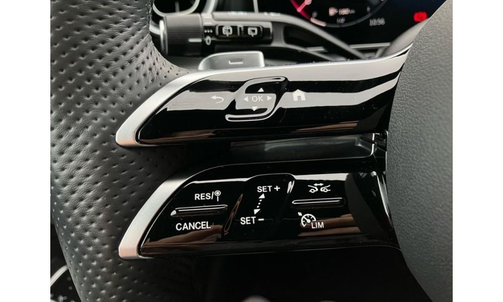 444693