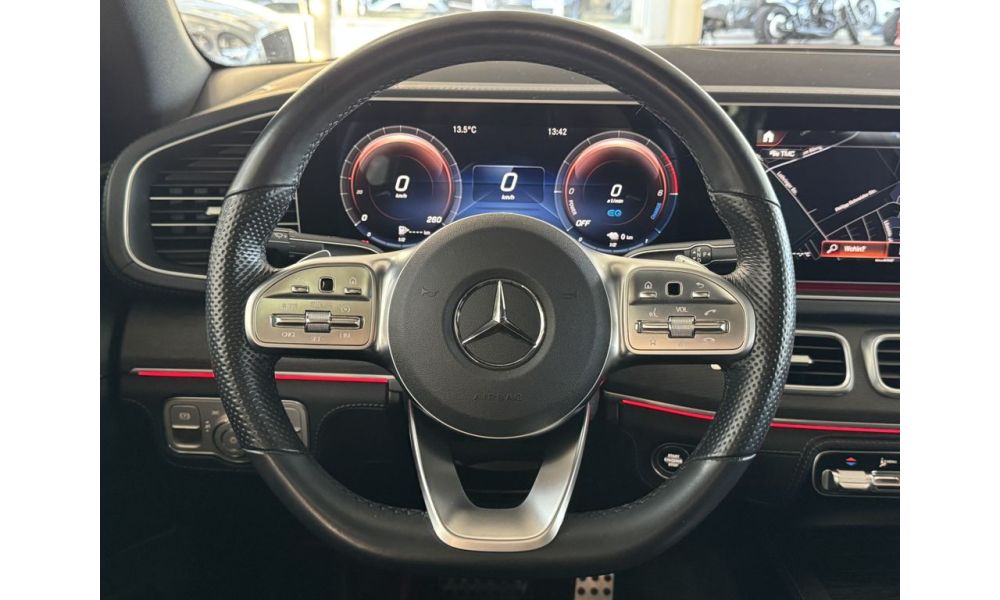 526873