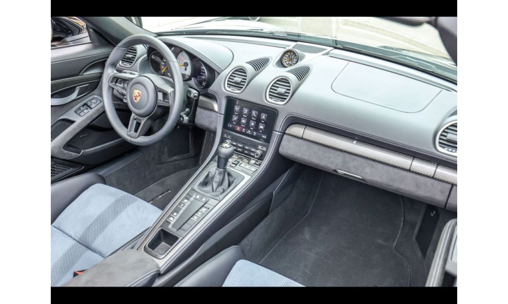 999673