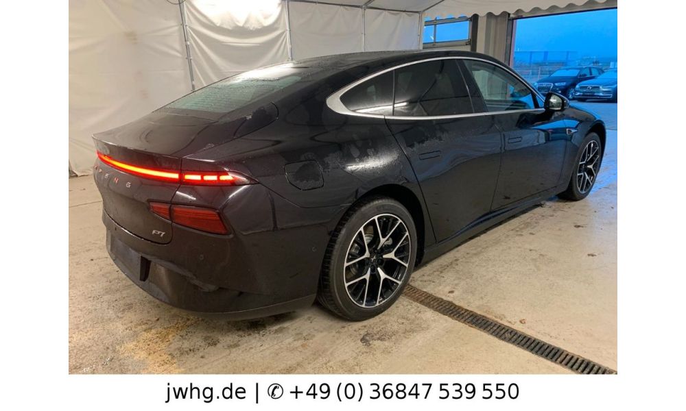657311