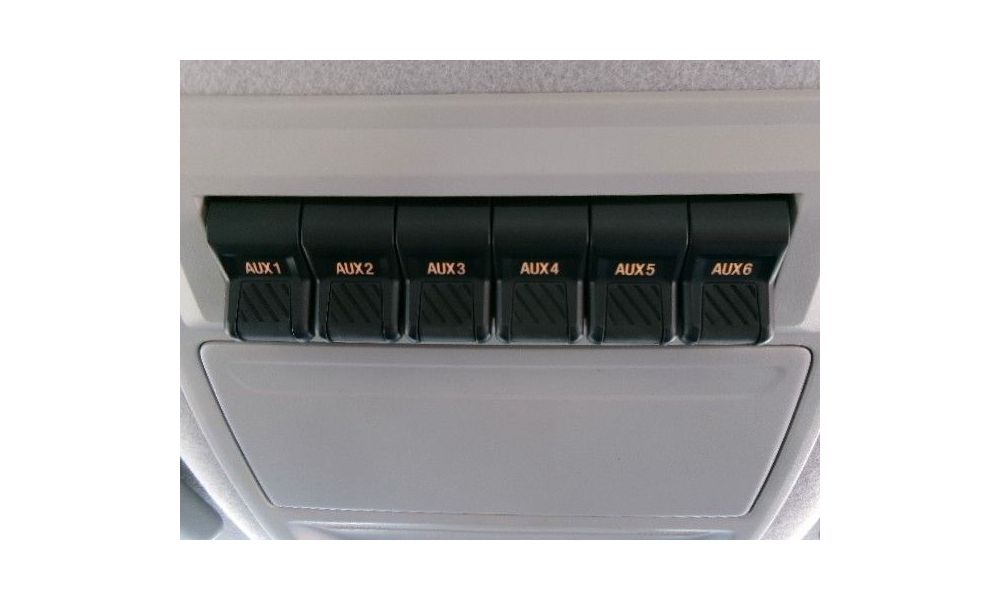 352104