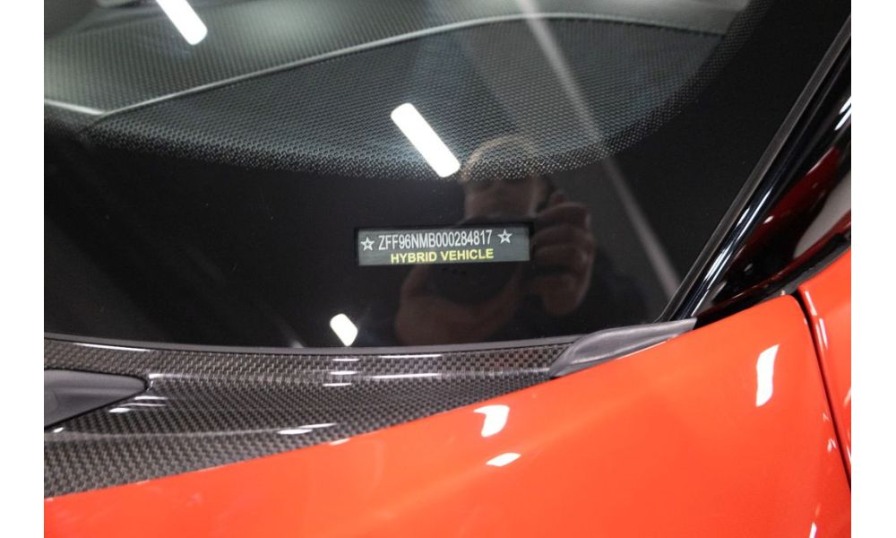 963213
