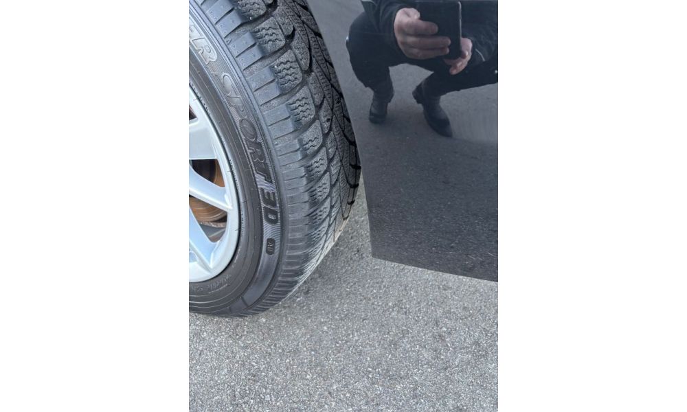 858968