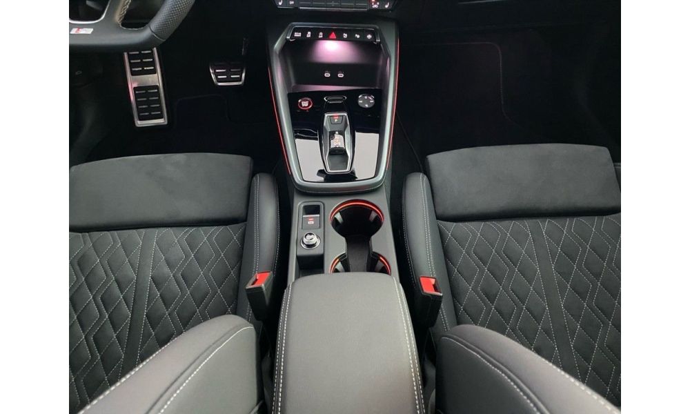 918703