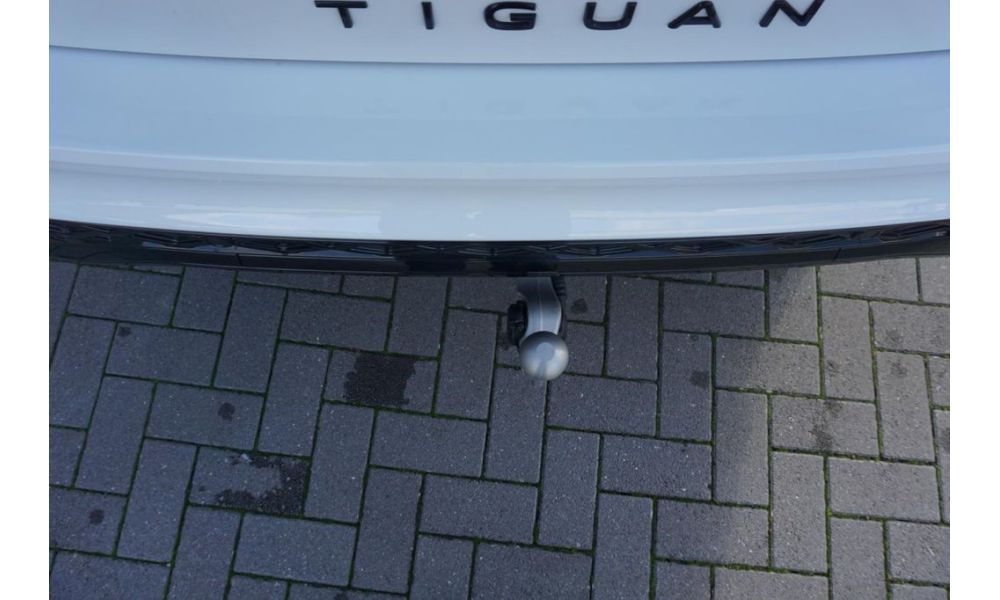 648683