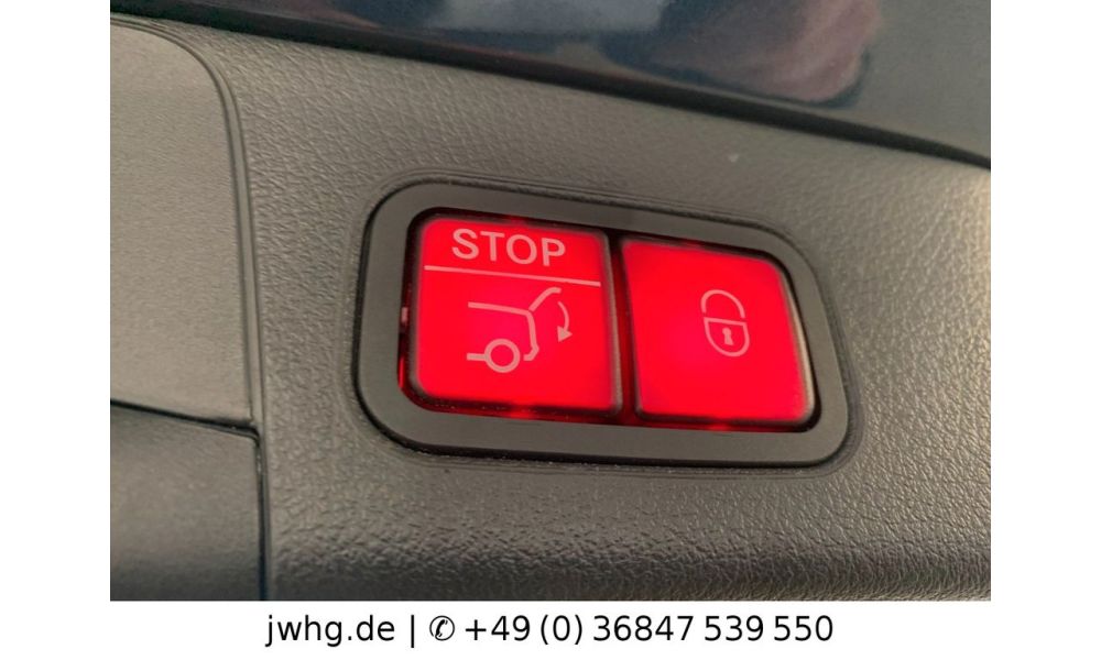 700358