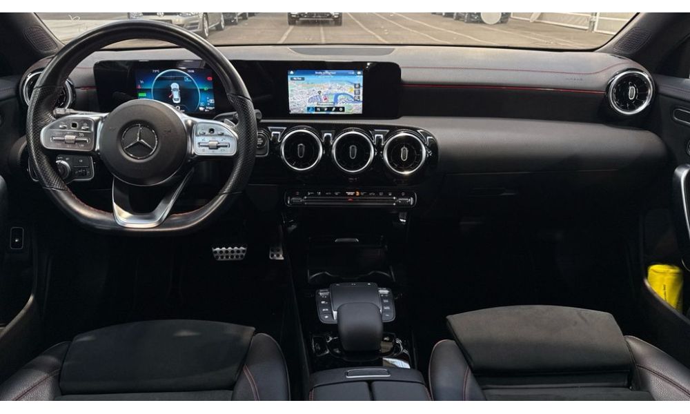 899962
