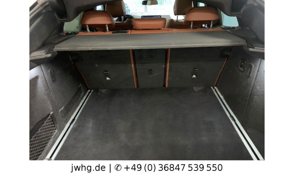 218096