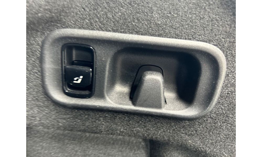 553636
