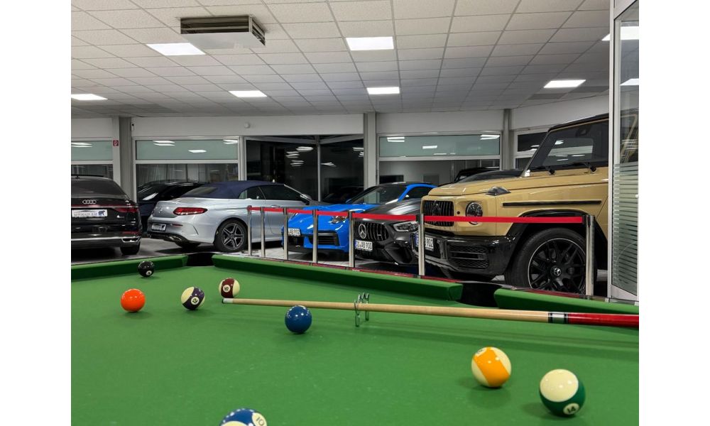 233249