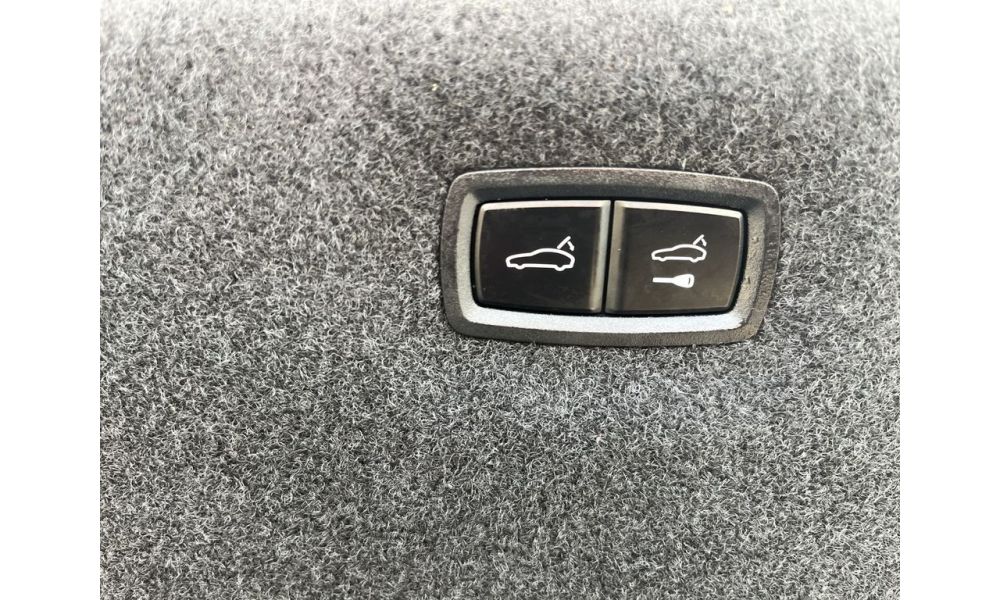 834449