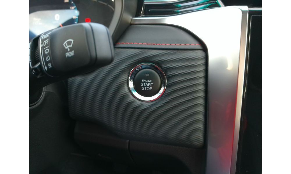 490913
