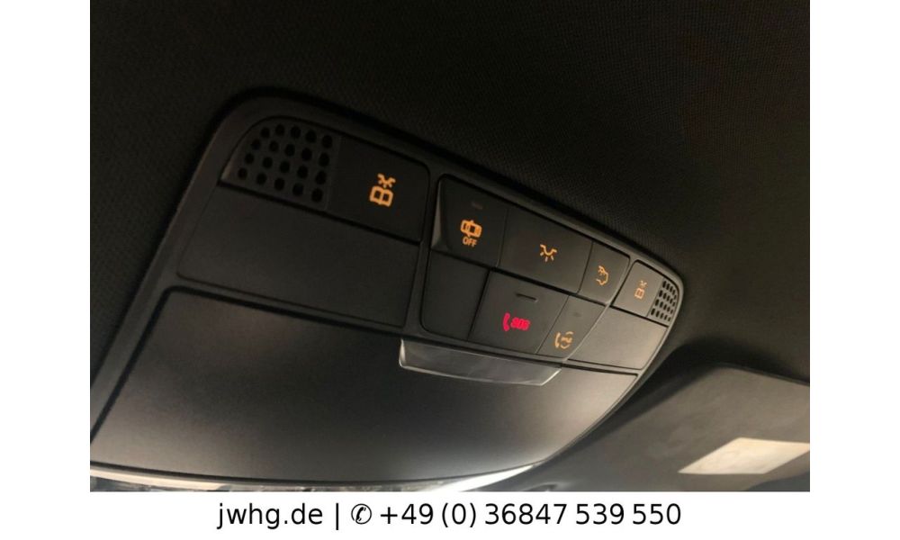 900070