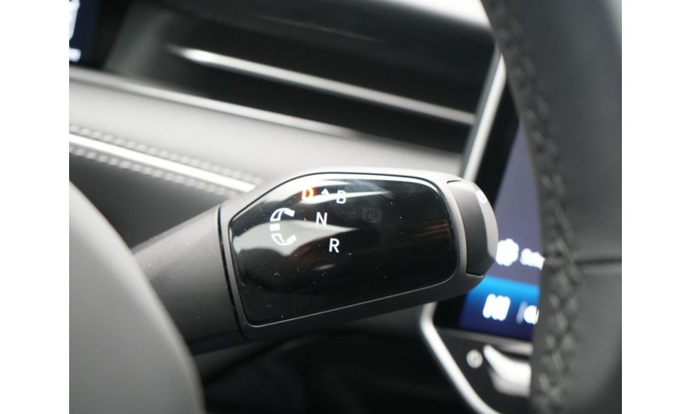 915797