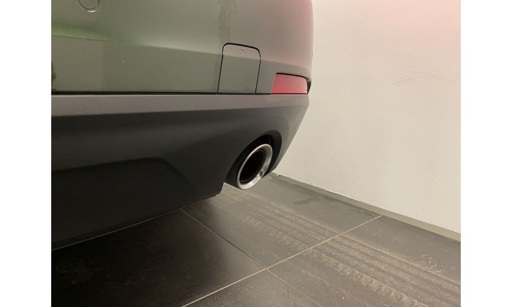 596963