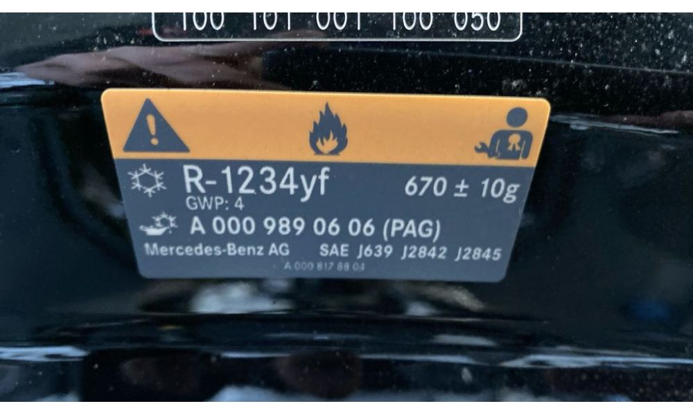 880153