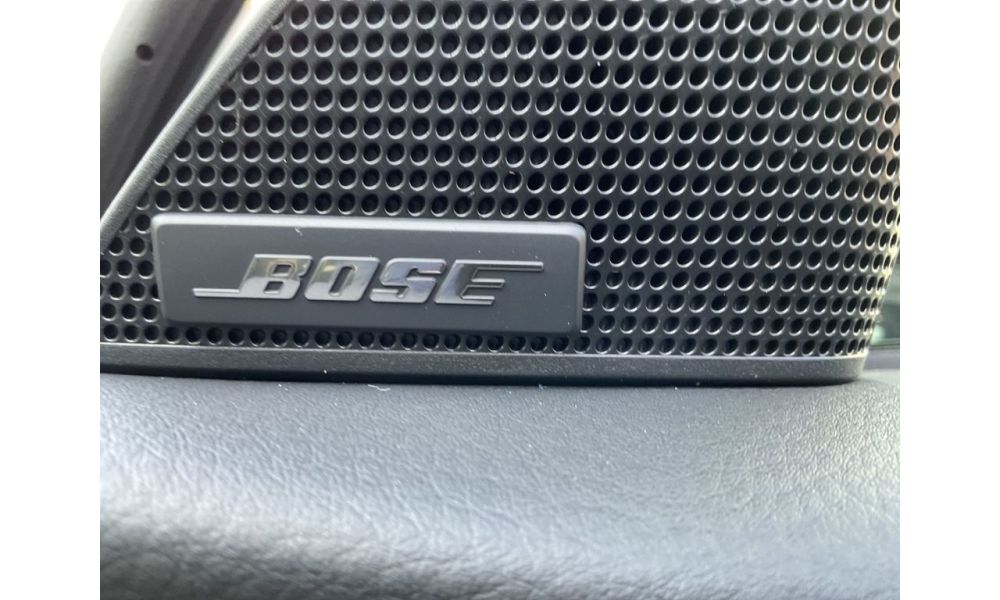 769811