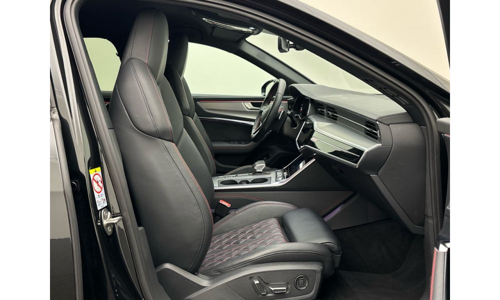696087