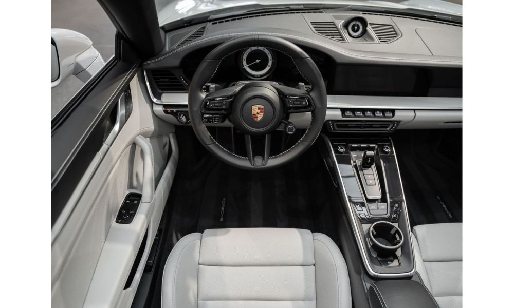 918945