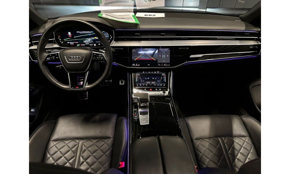 347983