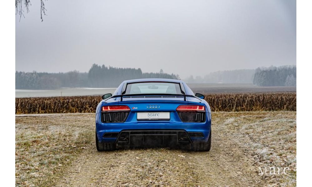 488037