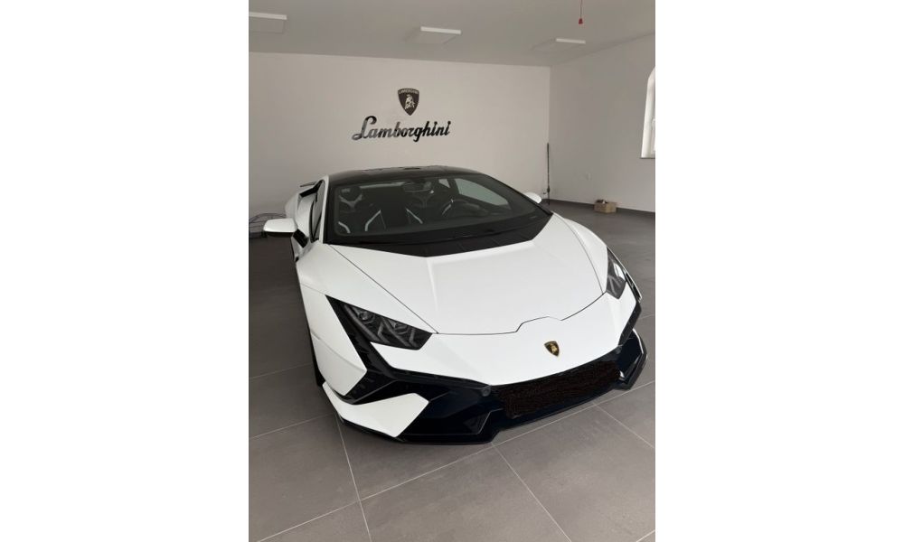 696623