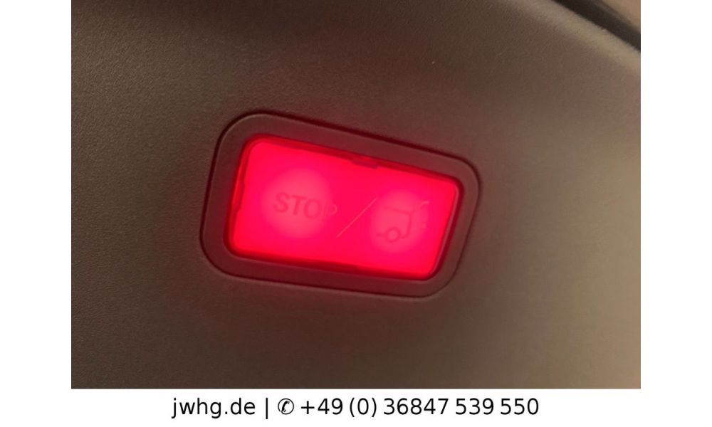 366553