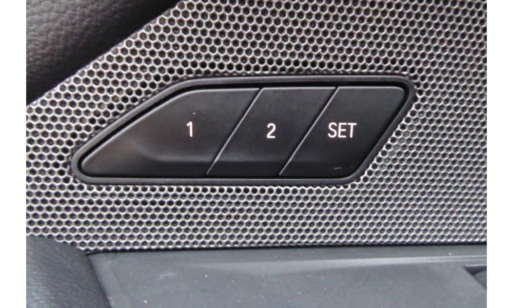 512643