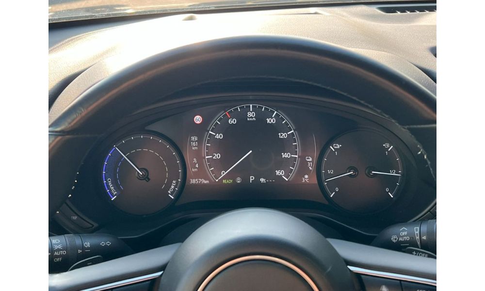 975906