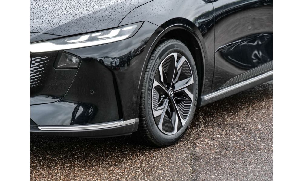 562283