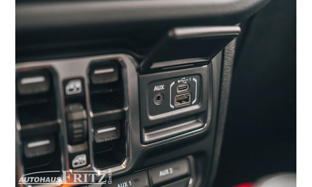 685652