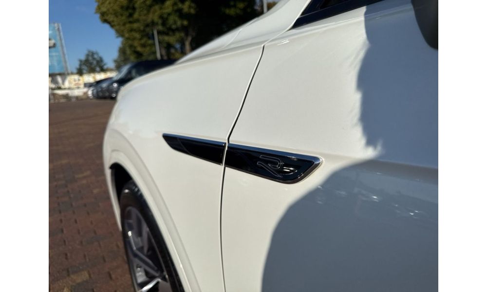 579357