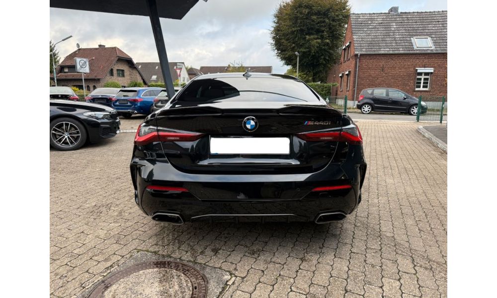 937477