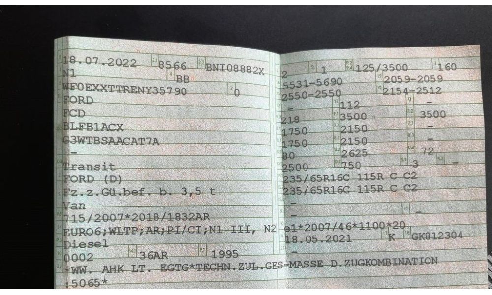 687335