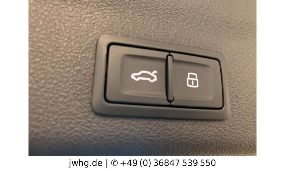 895129