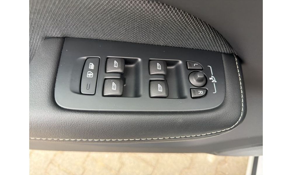 223668