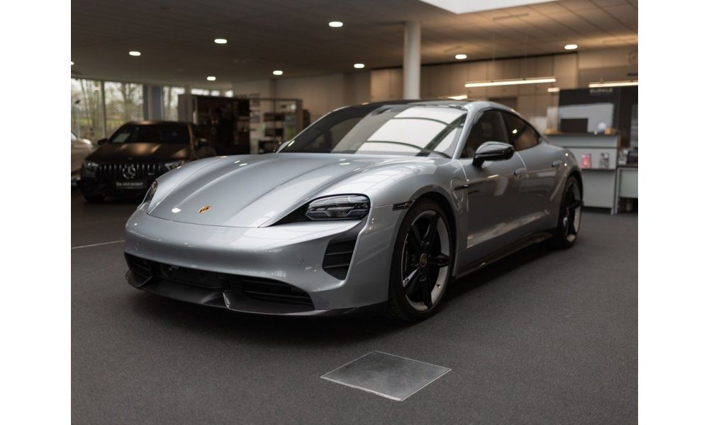334251