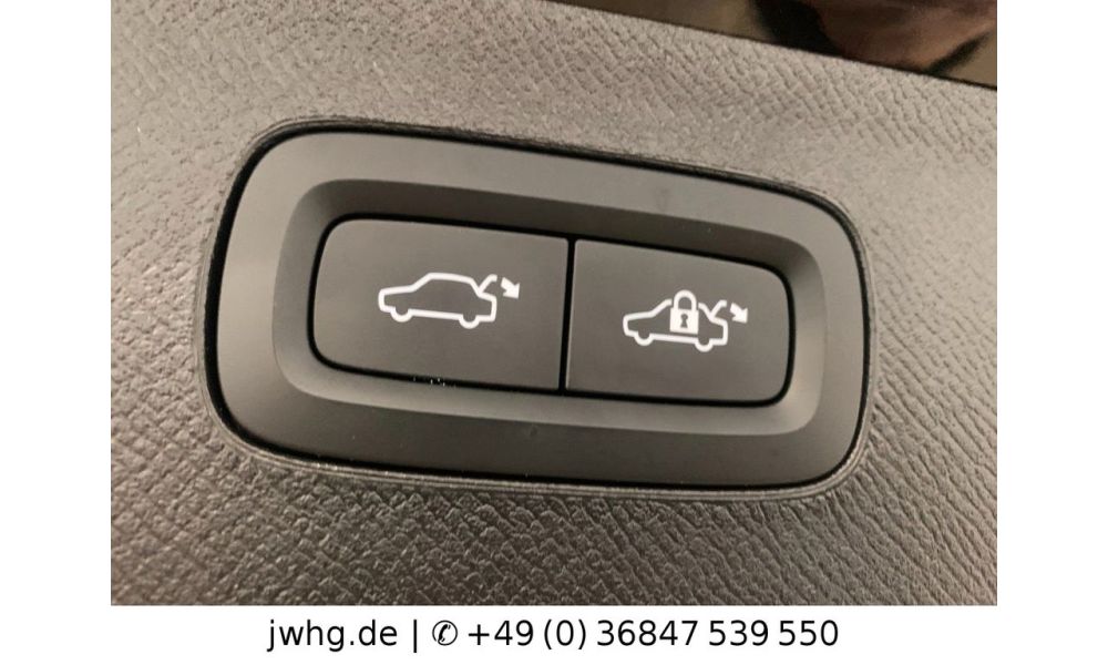 384527