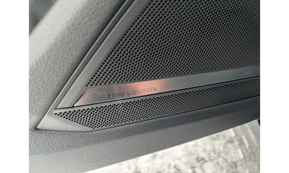 997804